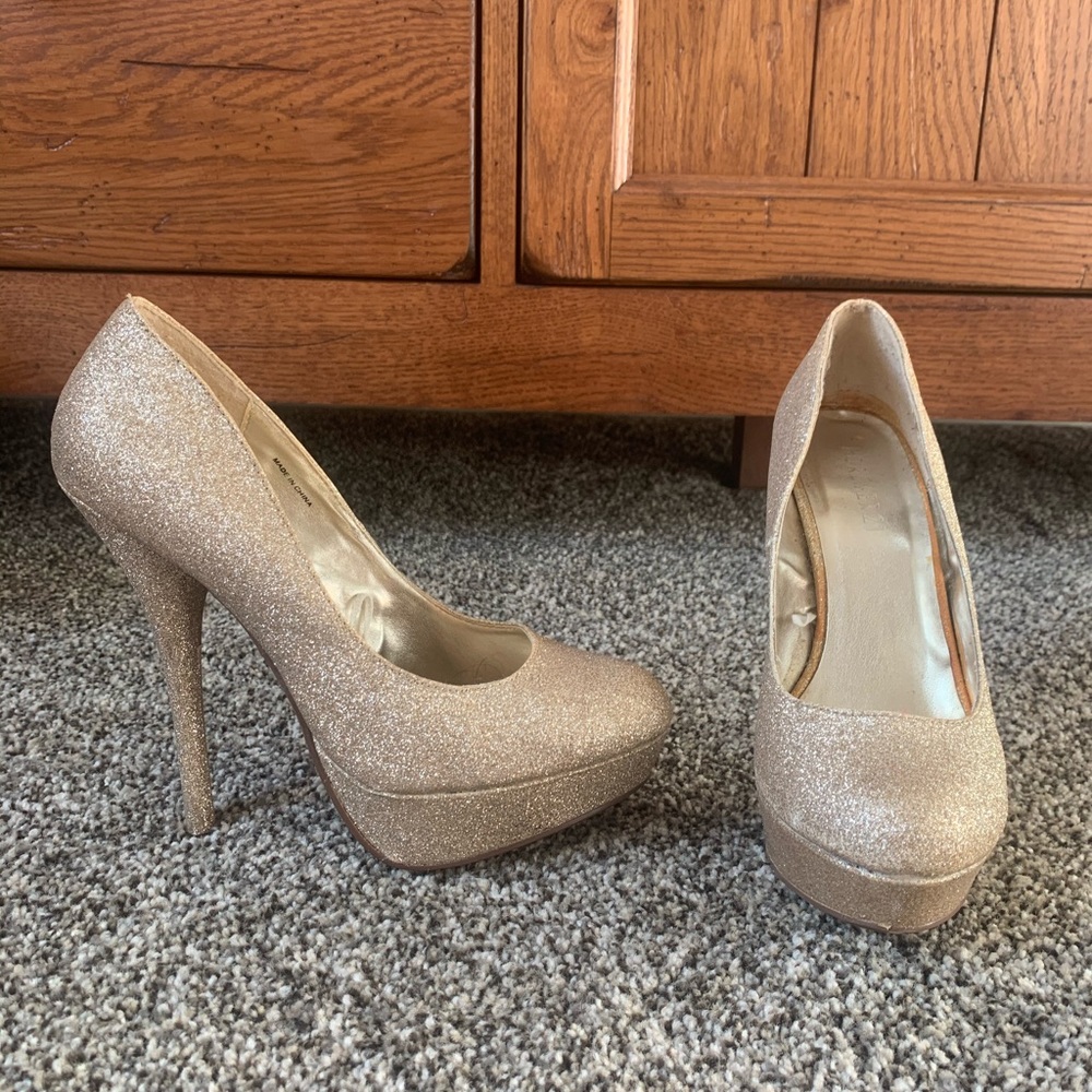 Forever 21 gold sparkle pumps, size 8 to 8 1/2